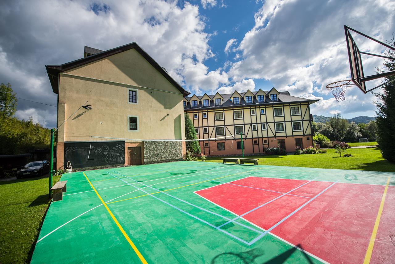 Hotel Golfer كرمنيتسا المظهر الخارجي الصورة